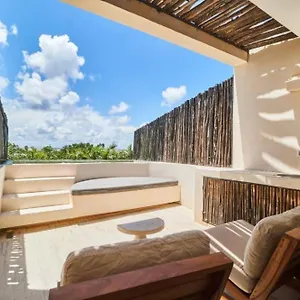 Apartment Aldea Zama Oasis: Private Pool With 24/7 Security, Tulum